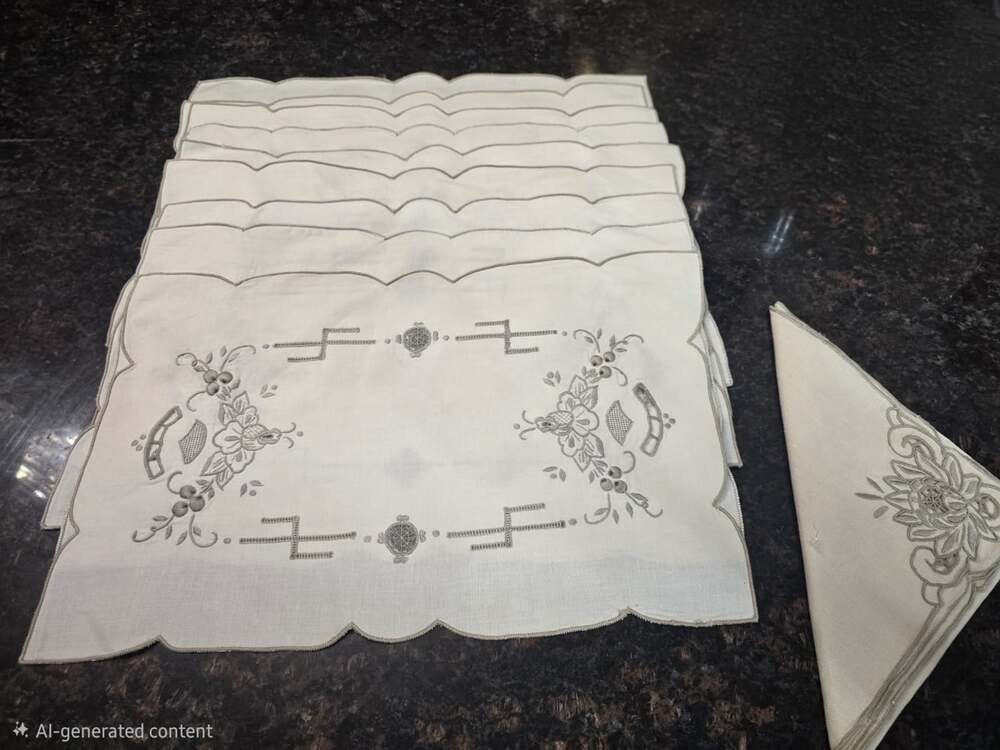 Set Of 9 Vintage Madeira White Linen Embroidered Scalloped Placemats & 1 Napkin